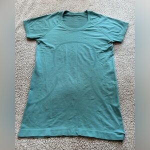 lululemon athletica Turquoise Short Sleeve Tee